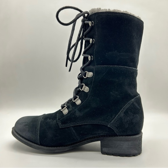 UGG Women’s Gradin Black Suede Combat Lace Up Boots Size 7 - Picture 7 of 12